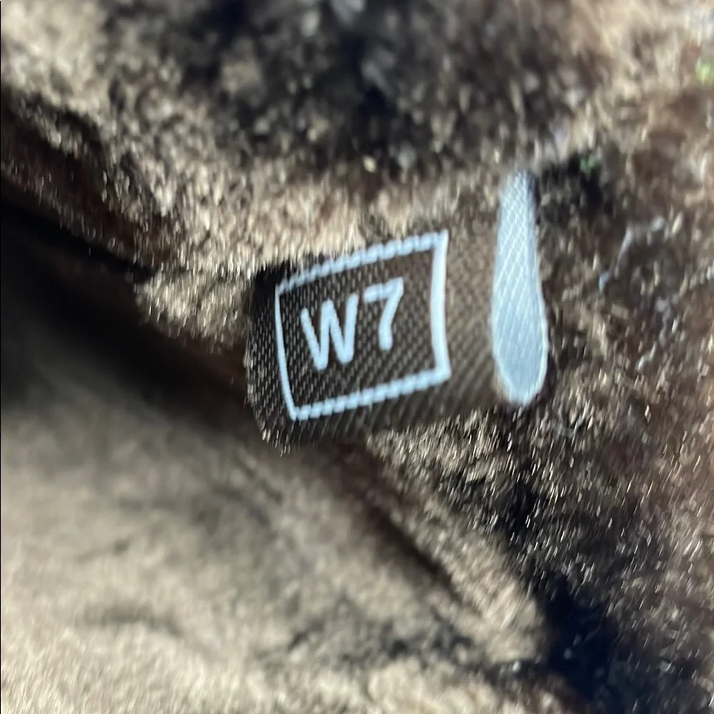 UGG Brown Winter Boots with Fur Trim - Picture 4 of 5
